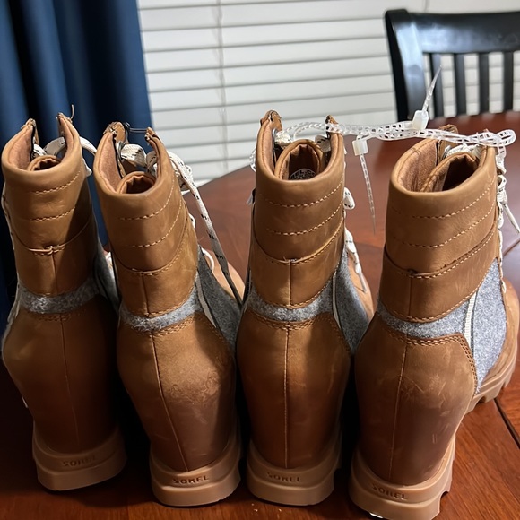 Sorel Women's Joan of Arctic Wedge III Lexie Boot Waterproof Leather Wedge Boots - Picture 7 of 11